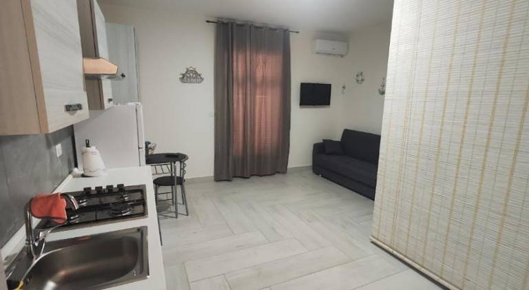 Apartment with garden & terrace — photo 2