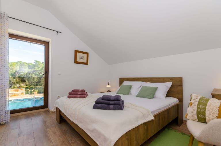 Vacation home with barbecue, garden & private pool | Garden view in Hvar
