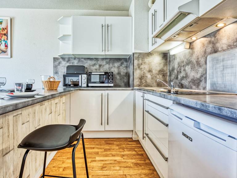 Apartment with 1 room for 4 persons — photo 4