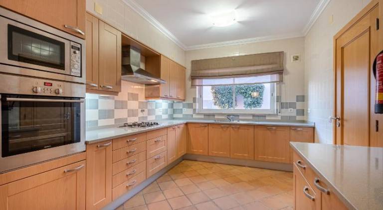 Fully equipped charming house with garden, pool & patio | Perfect for remote work | Pets are welcome — photo 3