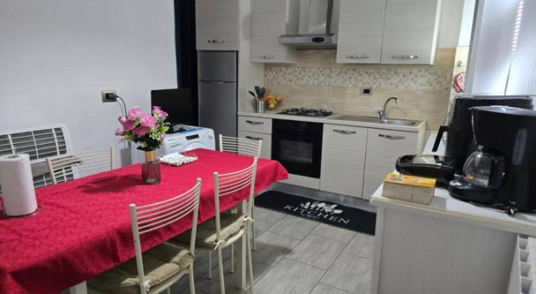 Apartment with 2 rooms for 5 persons — photo 2