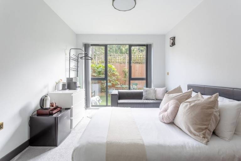 Condo  London