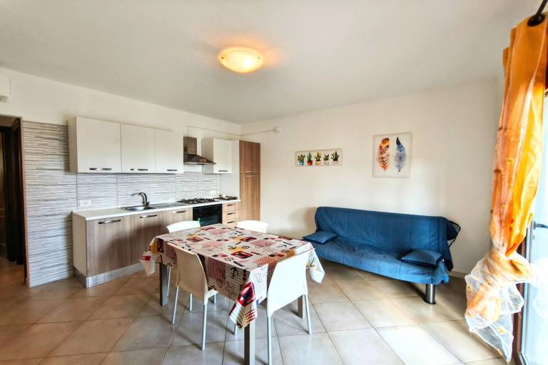 Rental apartment with 2 rooms for 6 persons — photo 2