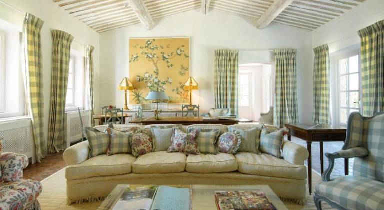 Villa with pool — photo 2