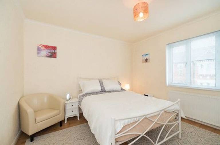 Accommodation  Streatham Vale