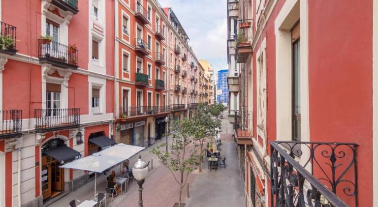 Fully equipped pleasant rental apartment with hot tub | Next to Azkuna Zentroa | Perfect for remote work | Pets allowed — photo 5