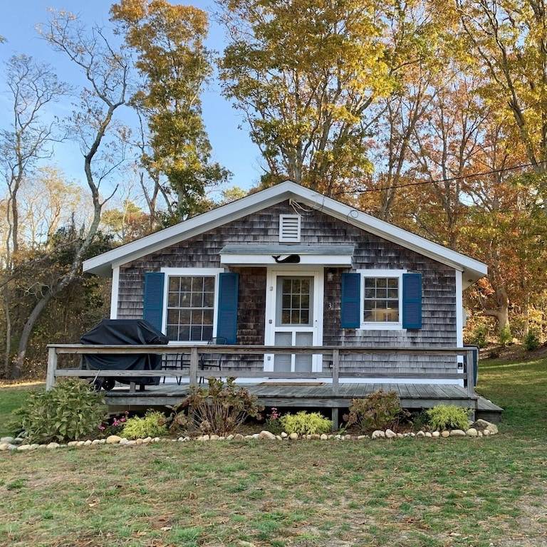 Cabin Oak Bluffs