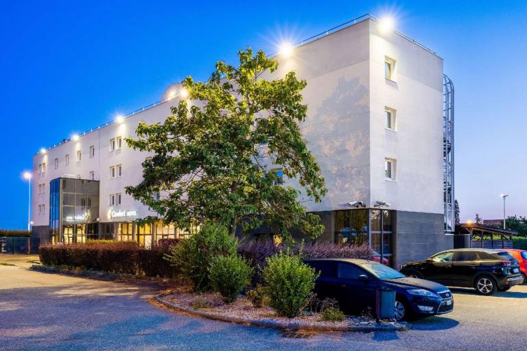 Comfort Hotel Aeroport Lyon St Exupery in Genas