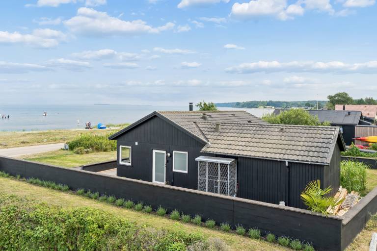 Ferienhaus in Bjert, Binderup Strand f&uuml;r max. 7 Personen