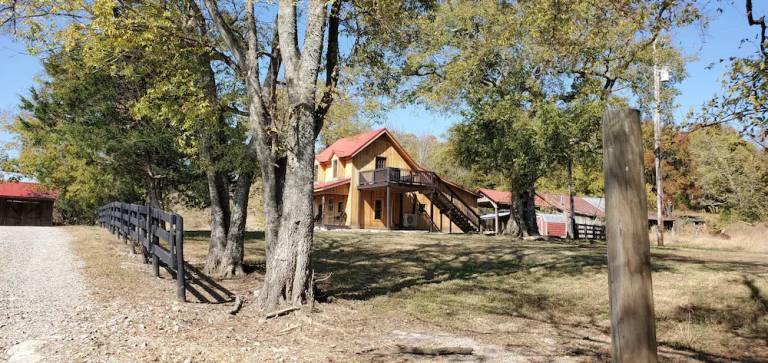 House Cornersville