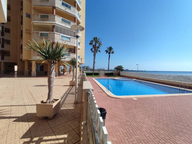 Apartment with pool & terrace — photo 2