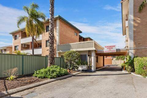 Motel  Rivervale
