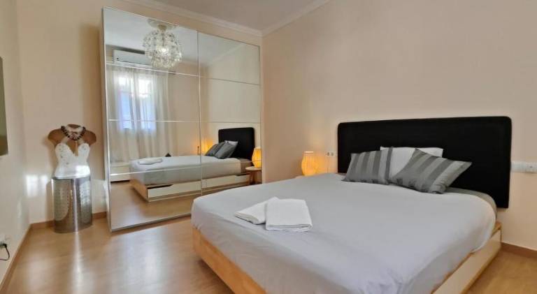 Apartment with 1 room for 4 persons — photo 2