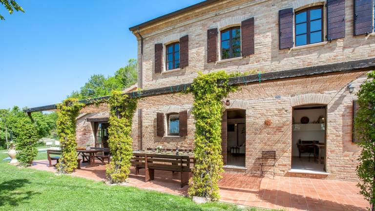 Villa with BBQ, yard & private pool | Pool view | Perfect for remote work — photo 5