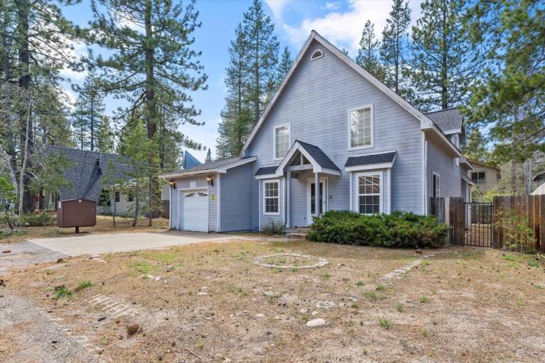 House  Echo Lake
