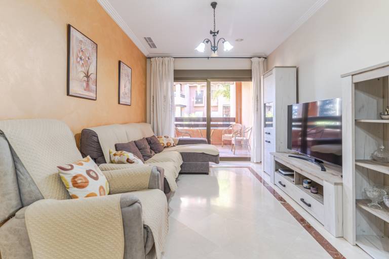 Apartment with garden | Water view — photo 3