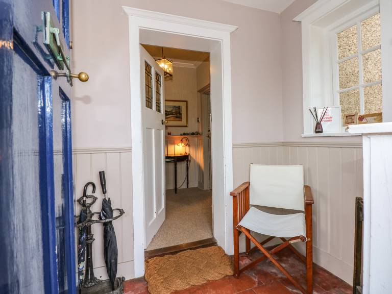 Family-oriented pleasant cottage with yard | Beach view | Next to the beach | Pet-friendly — photo 4