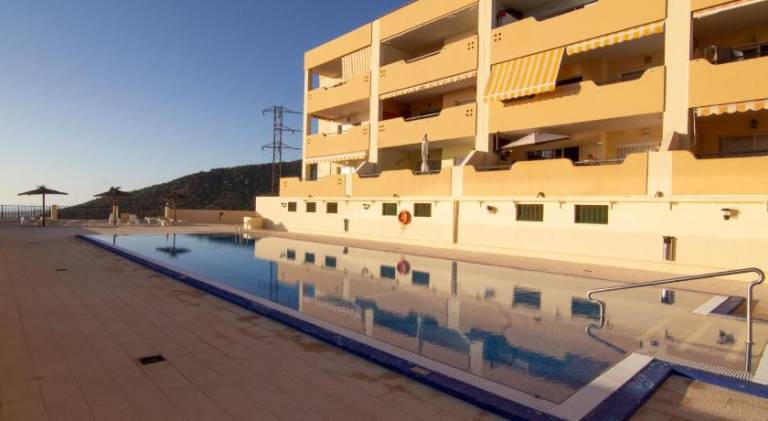 Apartment with pool — photo 2