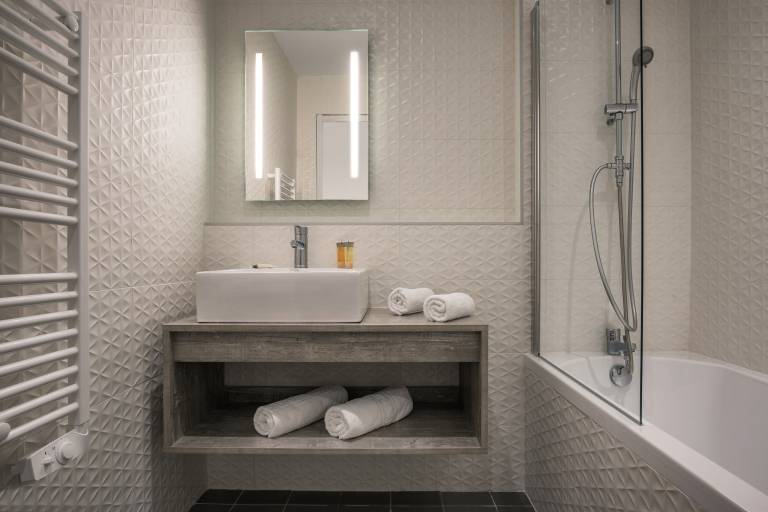 Superior Room (SUPD) — photo 2