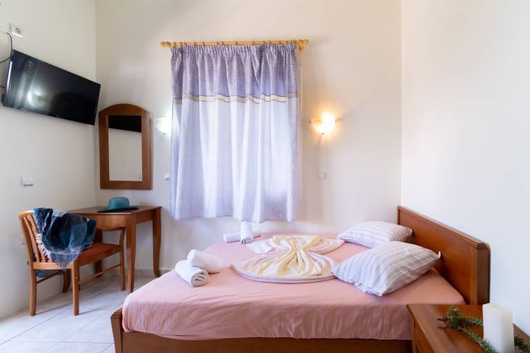 Child-friendly studio with grill, terrace & yard | Sea view | Pets are welcome — photo 4