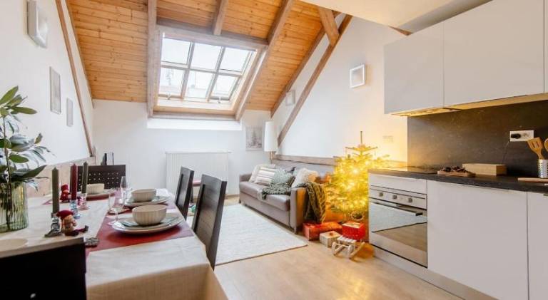 Rental apartment | Next to Dancing House | Perfect for remote work | Pet-friendly — photo 2