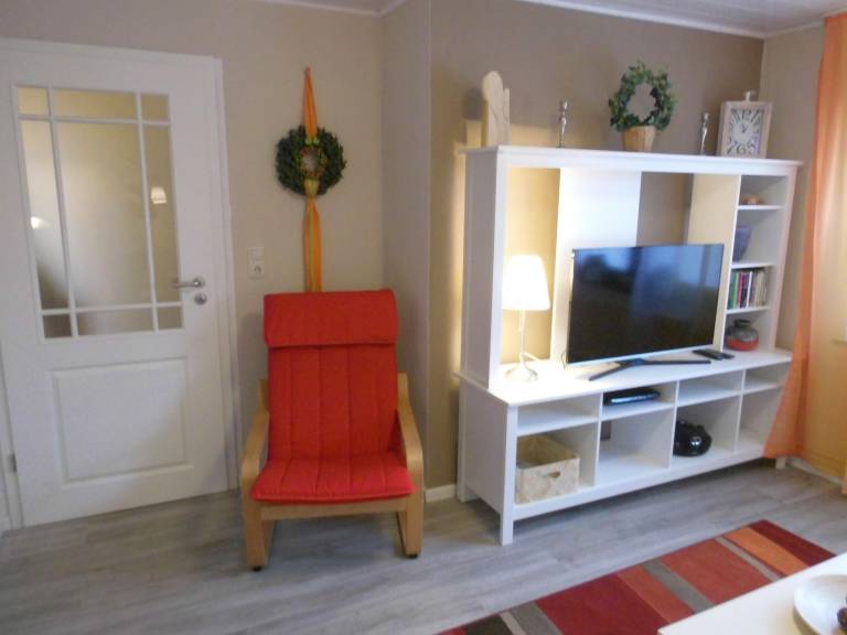 Holiday apartment with barbecue & patio — photo 3