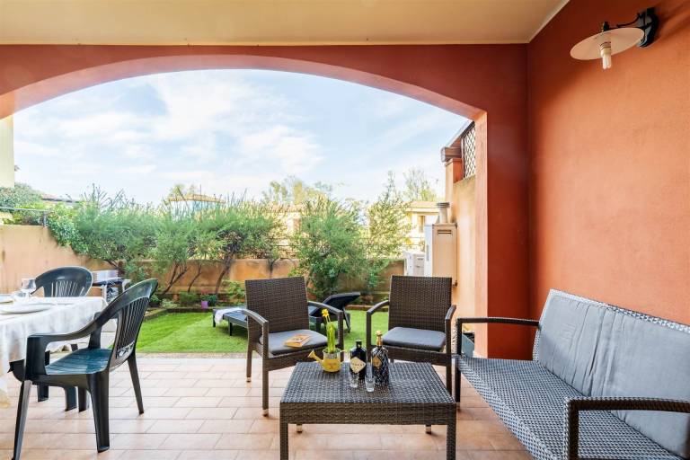 Holiday apartment with patio & yard | Pet-friendly — photo 5