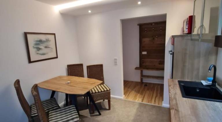 Rental apartment with 2 rooms for 4 persons — photo 3