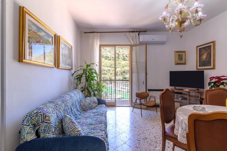 Holiday Home "Angolo di Cielo" with Sea View, Balcony & Wi-Fi in Trapani