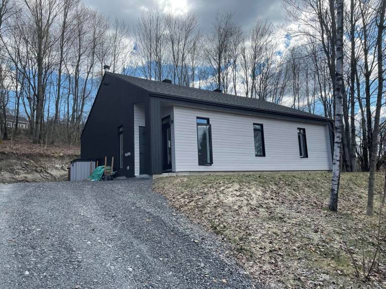Chalet Sutton
