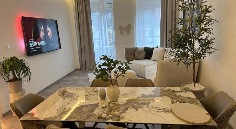Apartment with patio | Pets allowed — photo 4