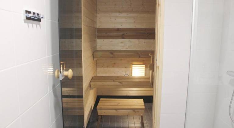 Holiday apartment | Close to Arktikum Science Museum | Next to the beach | Pets are welcome — photo 3