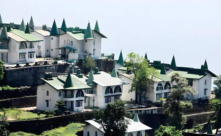 Villa Jharipani