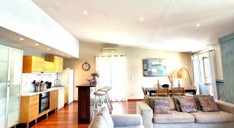 Apartment with 2 rooms for 6 persons in Calvi