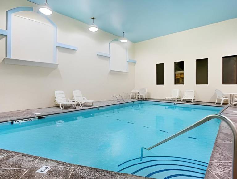 Quality Inn Chattanooga Hamilton Place — photo 5