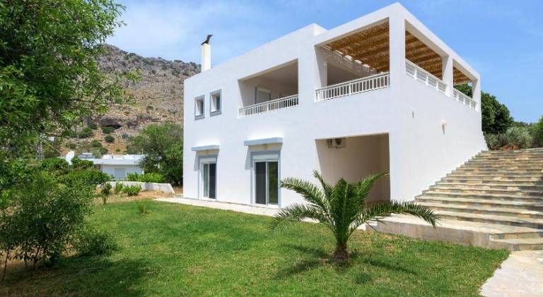 Villa with terrace, garden & BBQ — photo 3
