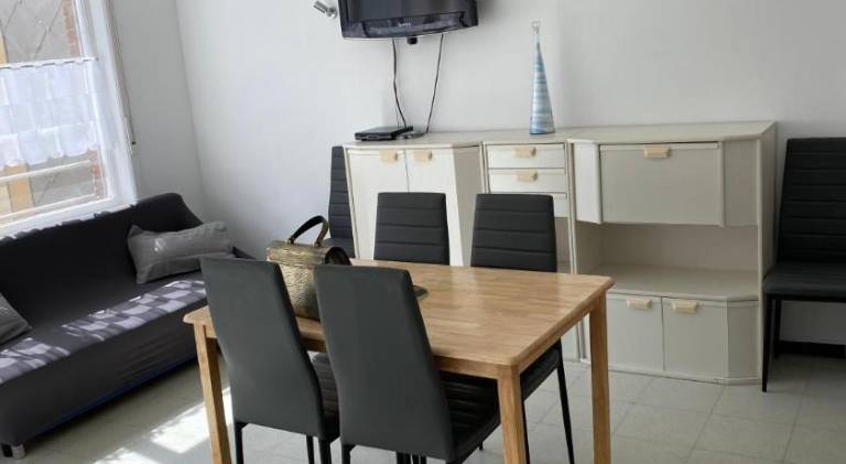 Apartment with 1 room for 4 persons — photo 2