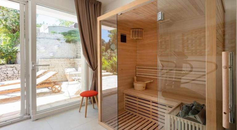 Villa with pool & garden | Pets allowed — photo 5