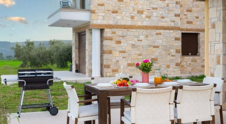 House with garden, terrace & grill — photo 5