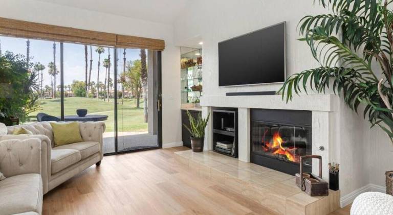 House with jacuzzi & pool | Dogs allowed in Palm Desert, CA
