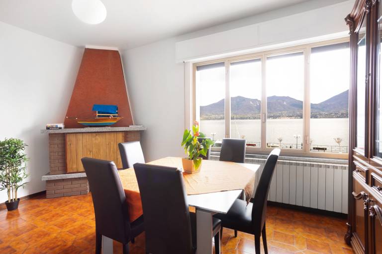 Rental apartment with patio | Lake view in Cannero Riviera