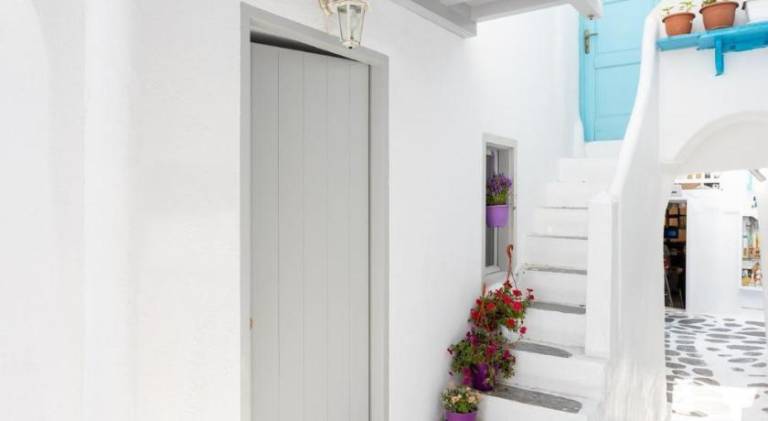 House Mykonos
