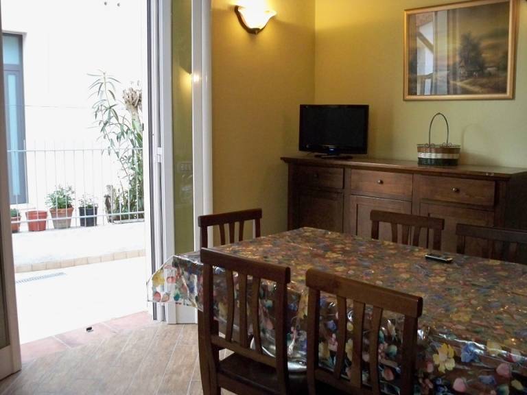 Child-friendly house with garden | Beach nearby | Dogs allowed — photo 2