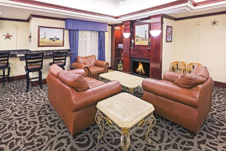 La Quinta Inn & Suites by Wyndham Dalhart — photo 5