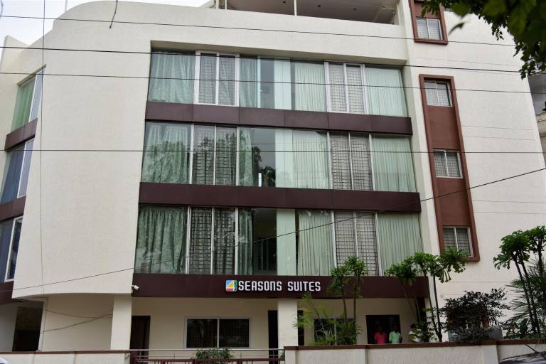SEASONS SUITES — photo 4