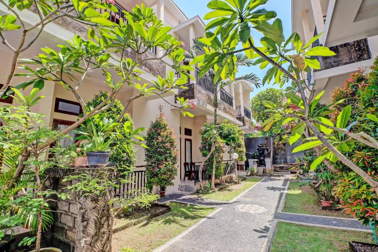 OYO 92017 Sari Agung Hotel — photo 3
