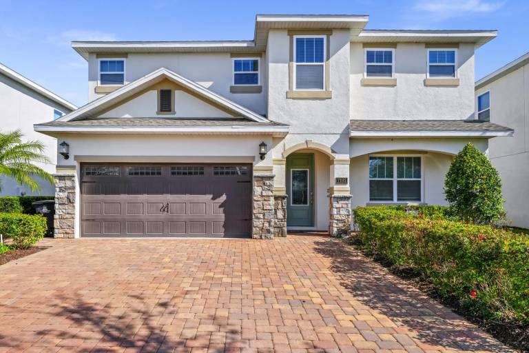 Child-friendly spacious vacation home with private pool | Pet-friendly — photo 2