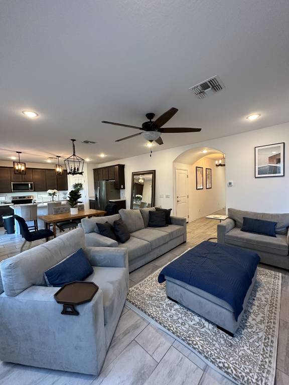 House Centerra