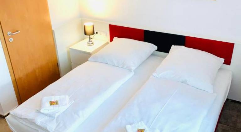 DUA Hotel