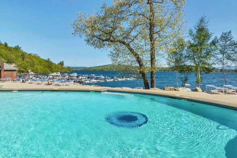 House  Weirs Beach